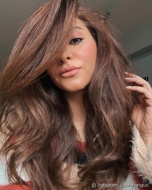Cheveux châtain doré : 20 photos pour vous inspirer et comment obtenir la nuance de brun