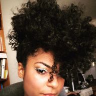 Mohawk for curly hair: learn how to do the hairstyle that mimics the cut!