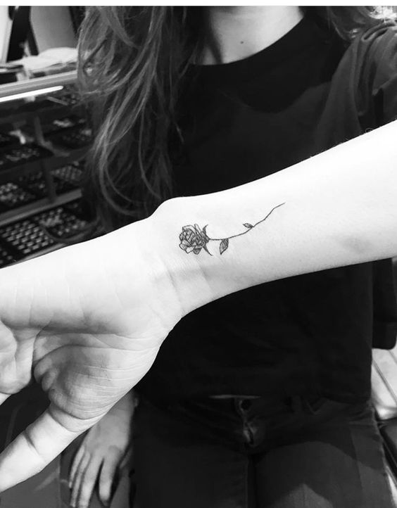 The best ideas to get a tattoo for women on the wrist