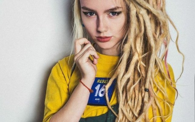 Female dread: types, care and celebrities who have adopted it