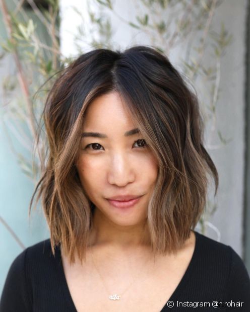 Long bob with lit brunette: 20 beautiful photos of the color and cut combination