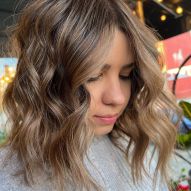 Long bob with lit brunette: 20 beautiful photos of the color and cut combination