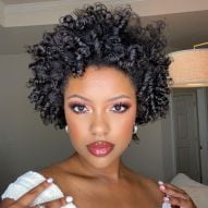 Fitting in curly hair: how to make and make hair type 4 more defined