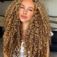 5 things to know before dyeing curly or curly hair