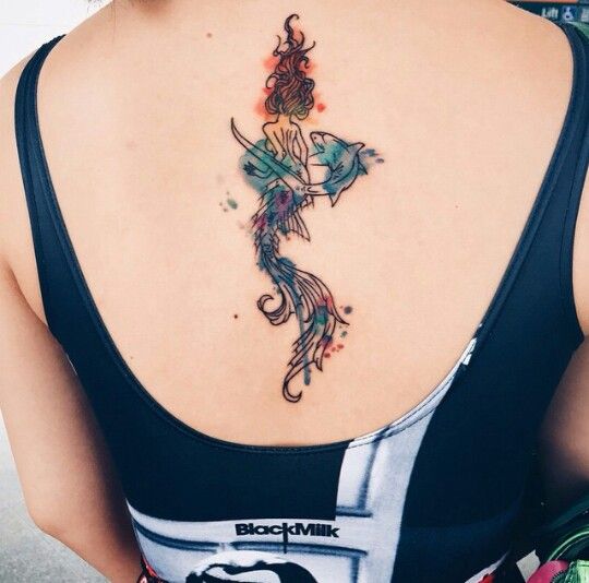 110 opzioni di tatuaggio femminile da stuzzicare!