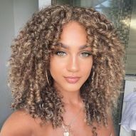 Coupe de cheveux pour visage fin : 4 options pour mettre en valeur les traits