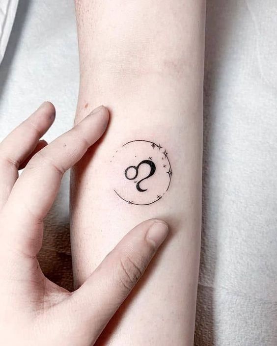 Female tattoo on the arm: 36 options to inspire you!