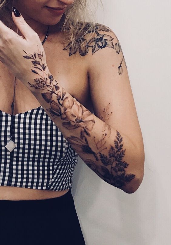 Female tattoo on the arm: 36 options to inspire you!