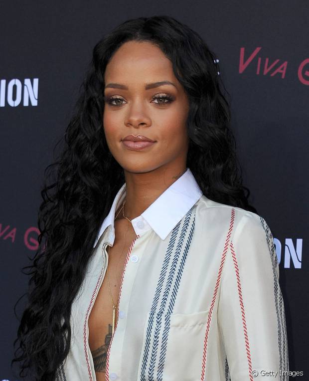 Rihanna: check out 50 photos of the singer's iconic hair, attraction of Rock in Rio 2015