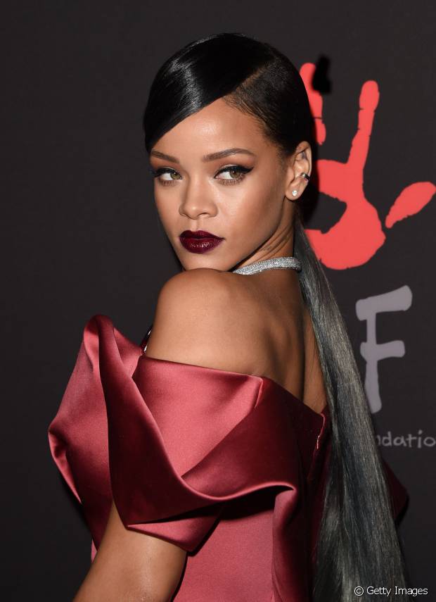 Rihanna: guarda 50 foto dei capelli iconici della cantante, attrazione del Rock in Rio 2015