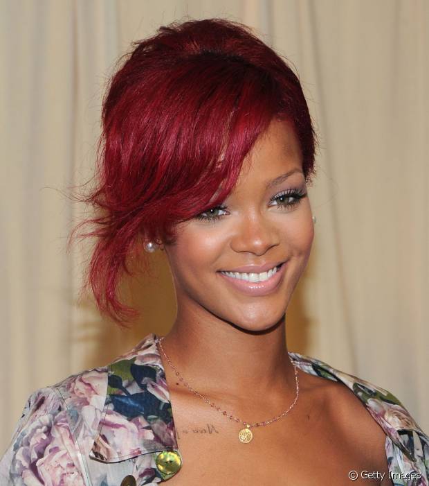 Rihanna: check out 50 photos of the singer's iconic hair, attraction of Rock in Rio 2015