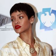 Rihanna: guarda 50 foto dei capelli iconici della cantante, attrazione del Rock in Rio 2015