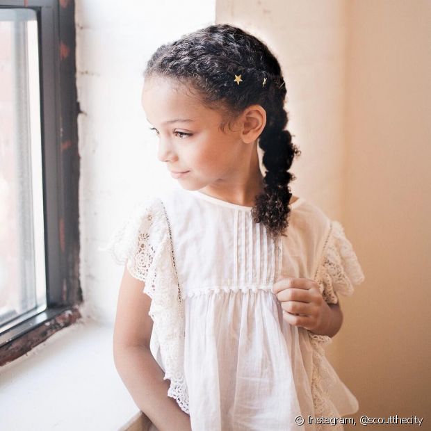 Hairstyle for children's curly hair: 4 styles for you to do on your daughter