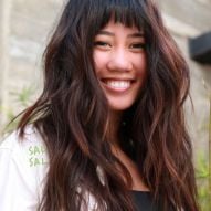 Long layered cut with bangs: 12 photos of the trend that gives volume and movement to the strands