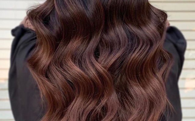 Everything you need to know about chocolate hair, the fashion color!