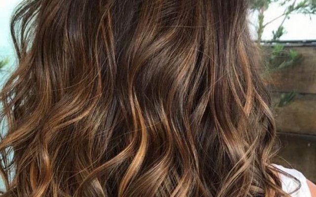 Everything you need to know about chocolate hair, the fashion color!