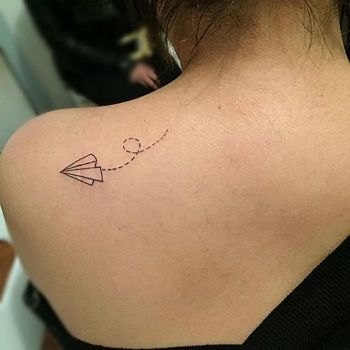 Female shoulder tattoo: get inspired with beautiful suggestions before making yours!