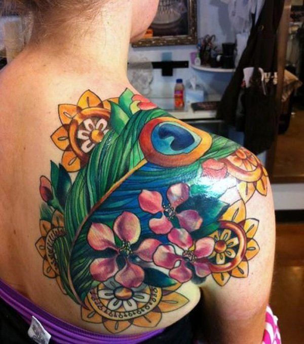 Female shoulder tattoo: get inspired with beautiful suggestions before making yours!