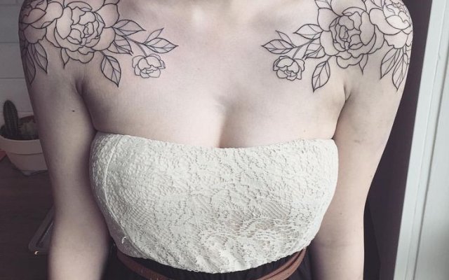 Female shoulder tattoo: get inspired with beautiful suggestions before making yours!