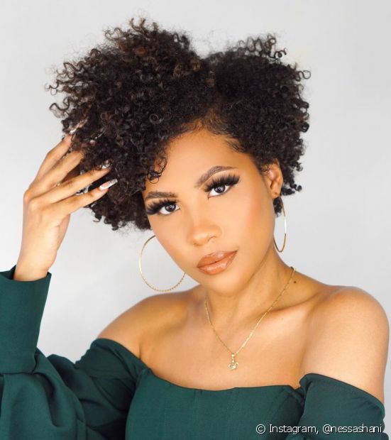 Short curly hair: discover the trendy cuts for every type of curl