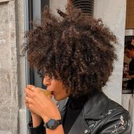 Beak Chanel: vedi l'effetto del taglio sui capelli ricci e crespi