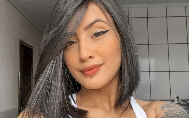 Cómo tener un cabello blanco hermoso y bien cuidado