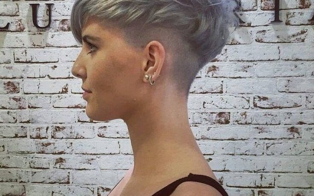 Cómo tener un cabello blanco hermoso y bien cuidado