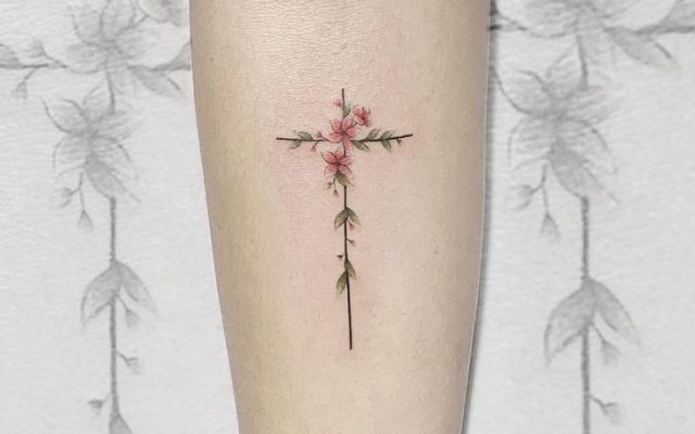 Female forearm tattoo: take a look at designs and styles