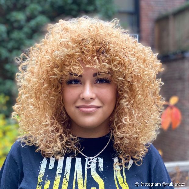 Blonde curly hair: check out 50 photos of curly hair that tried out light shades and rocked it!