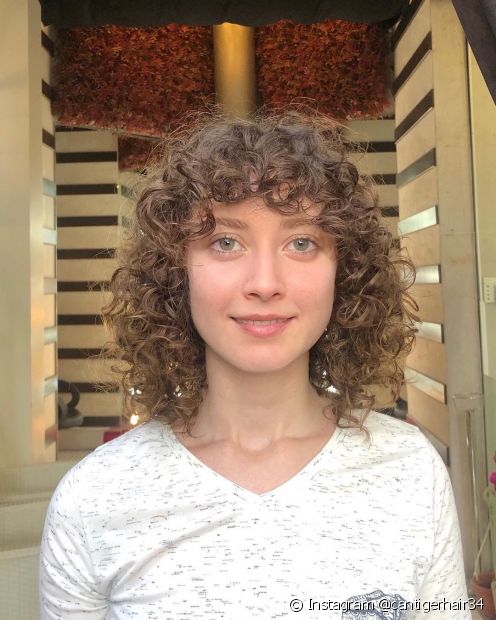 25 before and after photos of curly cuts with bangs