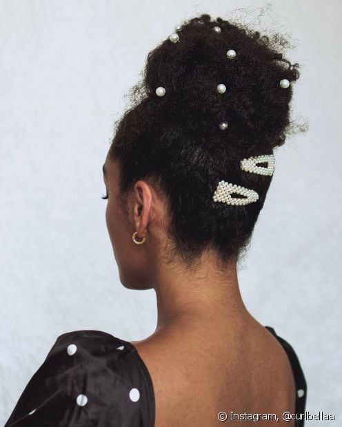 Coiffures afro : 21 photos pour courtes, longues, avec des tresses et pour les mariages