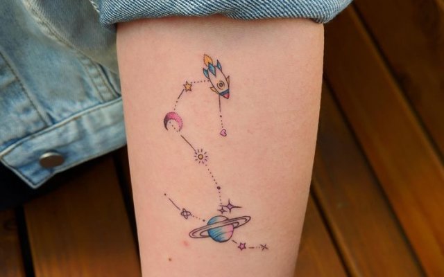 Get inspired by beautiful delicate and tiny feminine tattoos