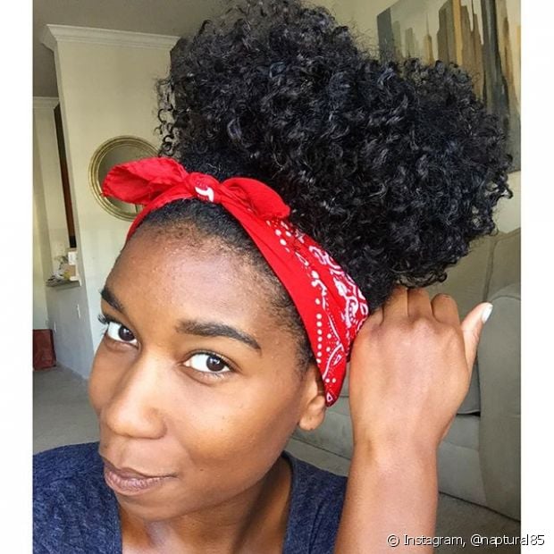 Updo hairstyles for curly hair: 50 photos of buns, ponytails and braids to inspire you