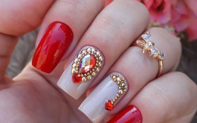 See 70 Nail Trends for the New Year 2023