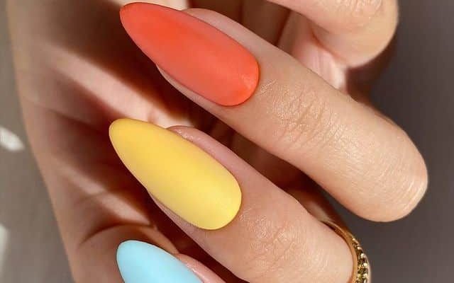 Ver 70 tendencias de uñas para el nuevo año 2023