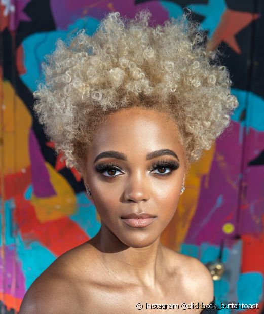 Platinum curly hair: 20 photos and tips to achieve the color without harming the strands