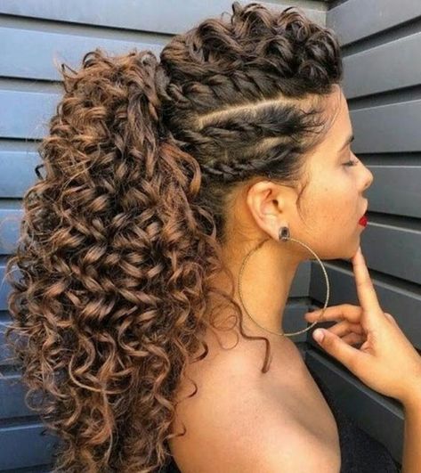 Hairstyles for curly hair: 32 beautiful options for you to do now!