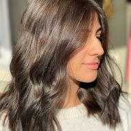 Dark brown hair: how to achieve the tone and keep the color always shiny?