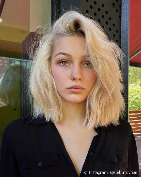 Medium long bob: 23 inspirations and tips to get the cut that's trending