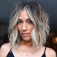 Medium long bob: 23 inspirations and tips to get the cut that's trending