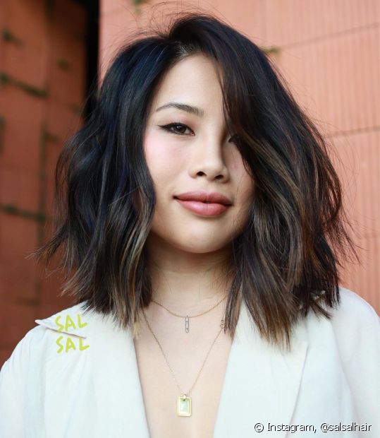 Medium long bob: 23 inspirations and tips to get the cut that's trending