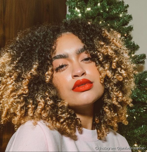 Ombré hair for brunettes: the best shades of the curly hair technique