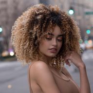 Ombré hair for brunettes: the best shades of the curly hair technique