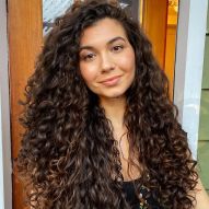 Cuts for long curly hair: 5 options for all types of curls