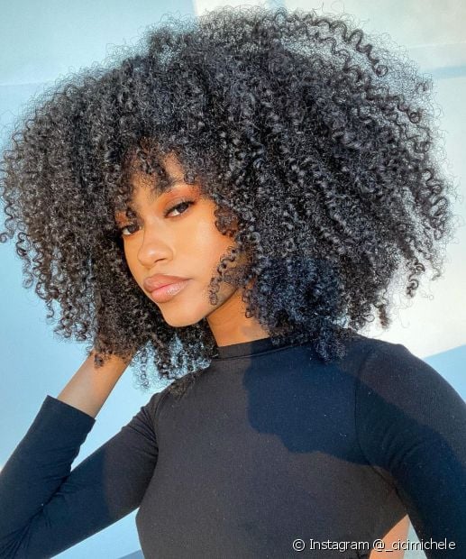 Hydration mask for curly hair: learn how to choose yours